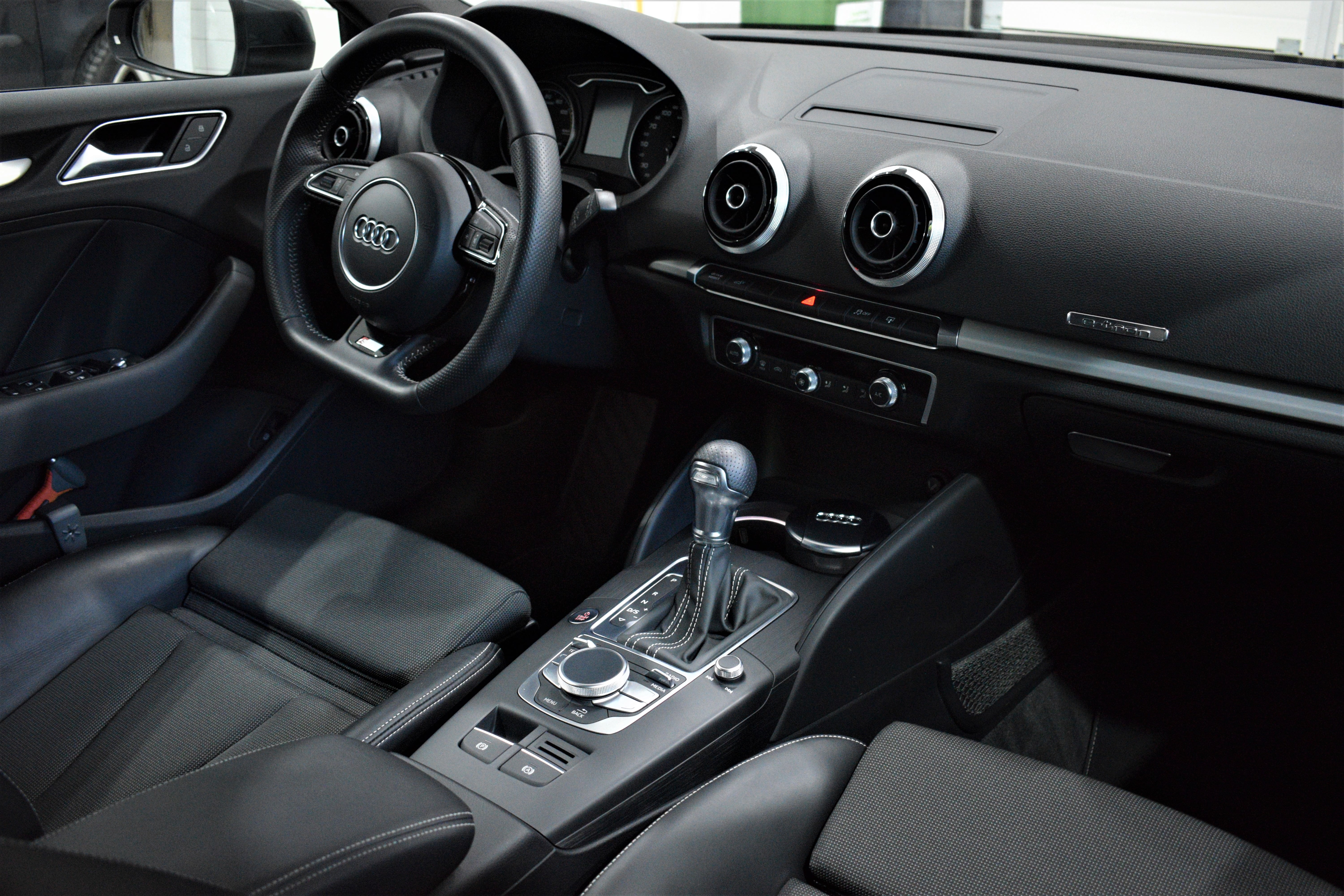 auto kimiska tirisana